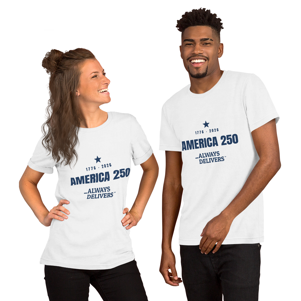 USA250 tee mono gallery couple white